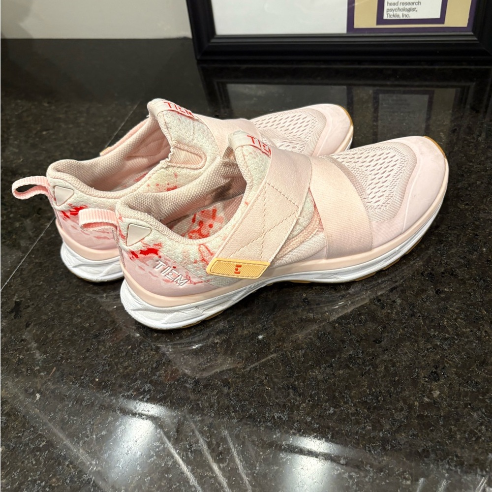 Women's Light Pink Cycle Shoes